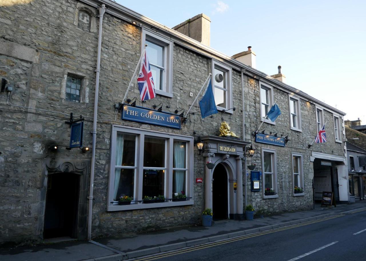 The Golden Lion At Settle Hotel Bagian luar foto